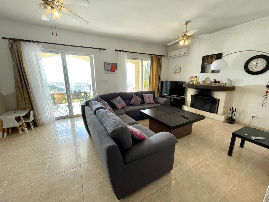 4 bedroom Villa in Kamares | ID 141 - 2